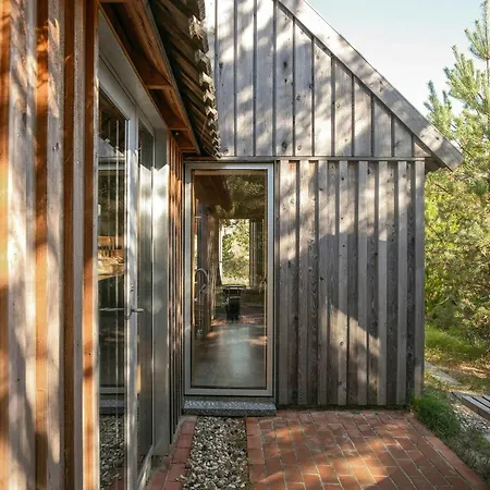Architect-designed House Among Dunes And Trees Casa de Férias *